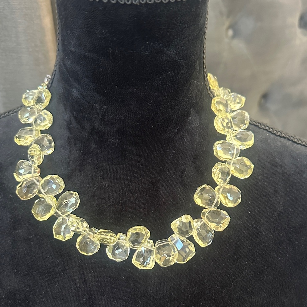Elegant Yellow Crystal Necklace
